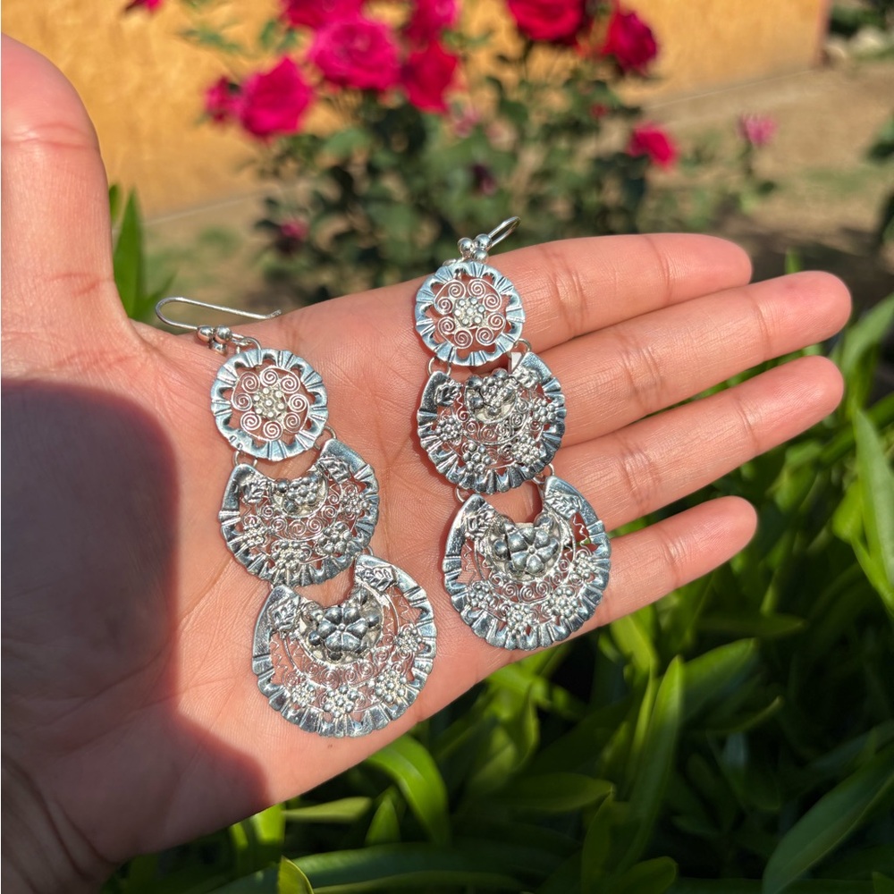 Estefania Duarte Arracada Jerezana de plata cascada grande silver earrings